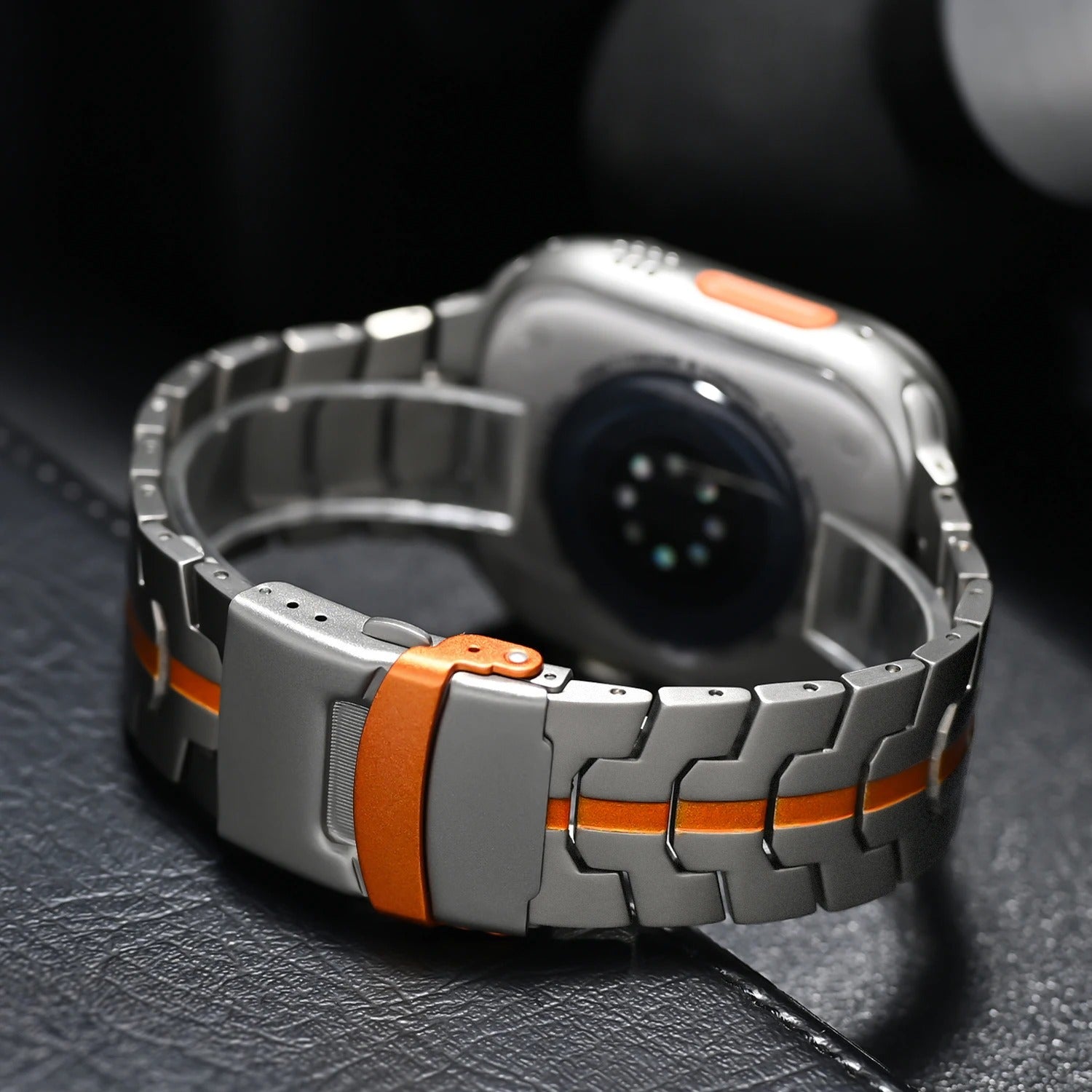 Veralis Titanium Apple Watch Band With Hypoallergenic Clasp