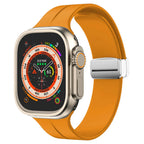 Cinturino in silicone Luma con chiusura magnetica per Apple Watch