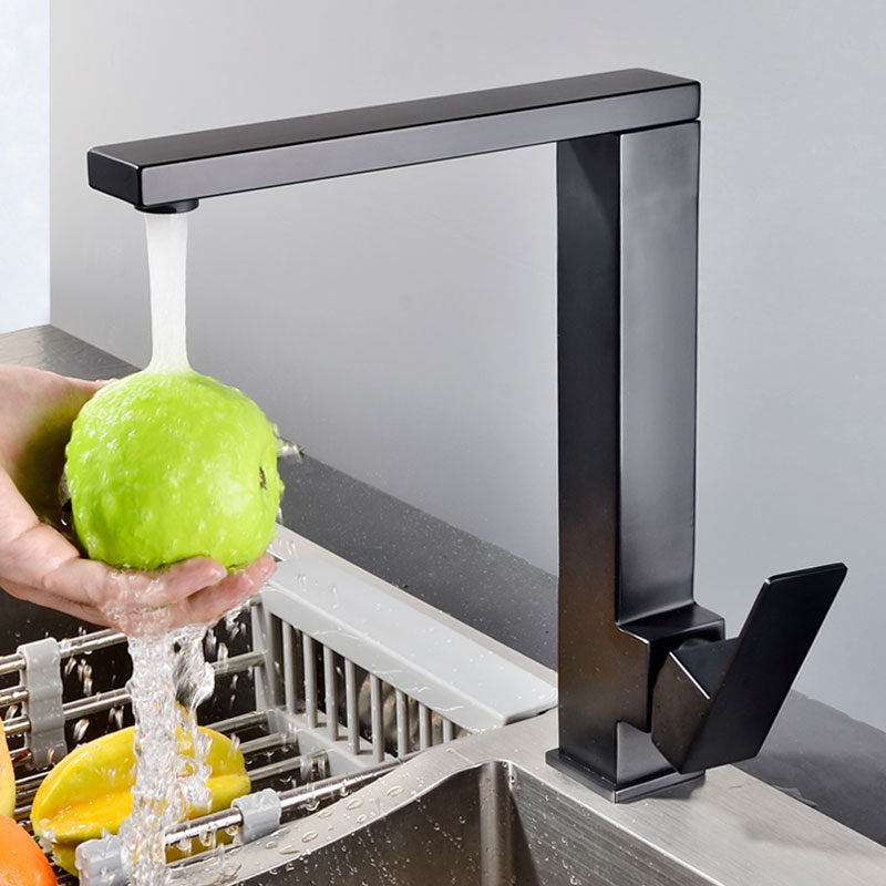 VeroFlow 360-Degree Swivel Kitchen Faucet In Stainless Steel