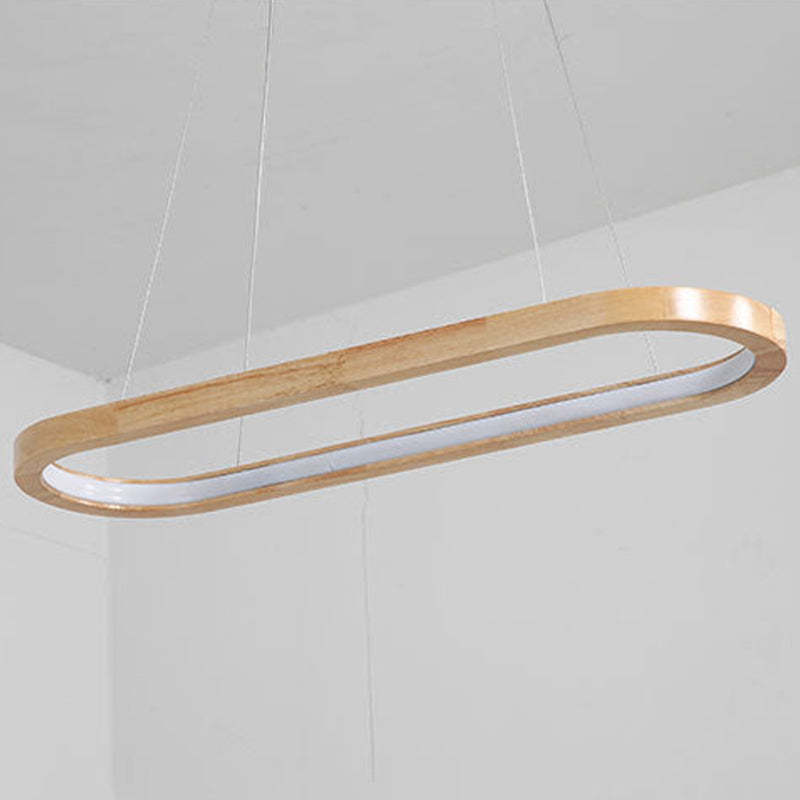 Lámpara colgante LED LumaWood con acabado en madera y sutiles detalles metálicos