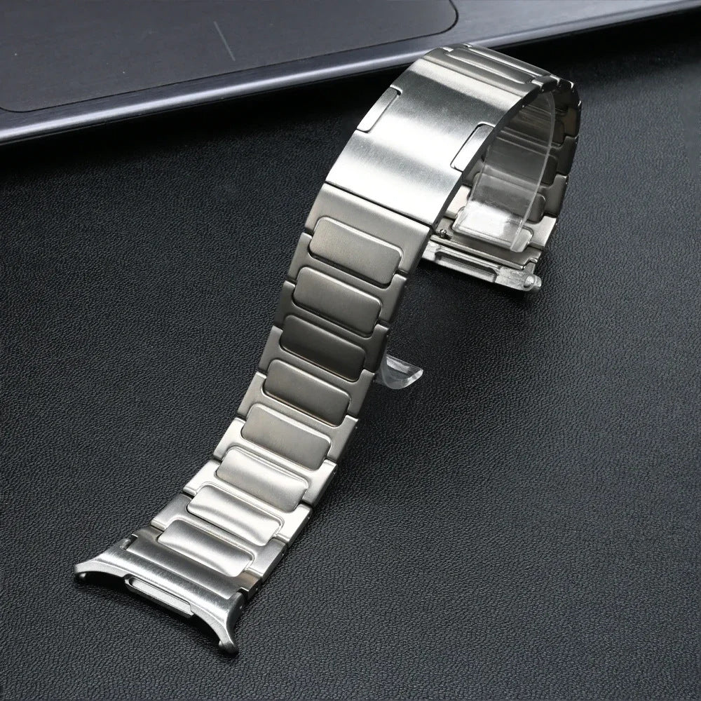 Arvella Samsung Watch 7 Ultra İçin Yedek Titanyum Kayış