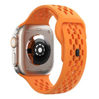 Prodyšný řemínek AeroFlex pro Apple Watch z FKM gumy