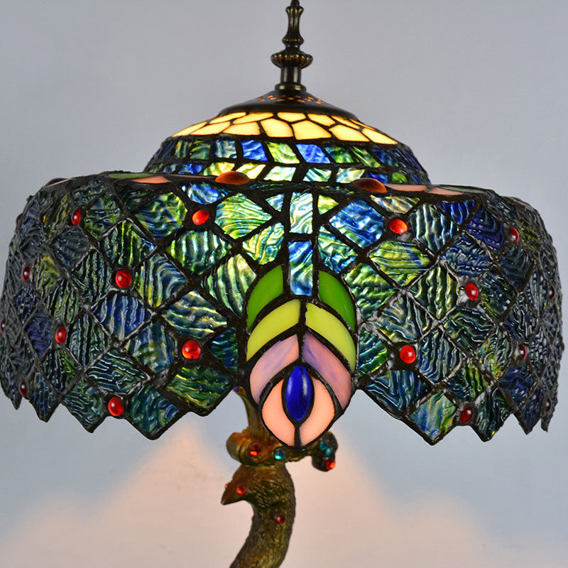 Aurena Tiffany-stil bordlampe med kuppelskjerm i flerfarget glass
