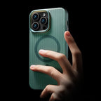 Capa Slim para iPhone Everyday com Estilo Minimalista às Riscas