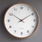Novae Moderne ur i massivt træ med nordisk minimalistisk stil