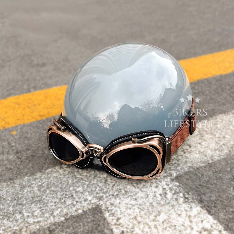 Timeless Classic Goggles For Motorcyclists With Eye Protection