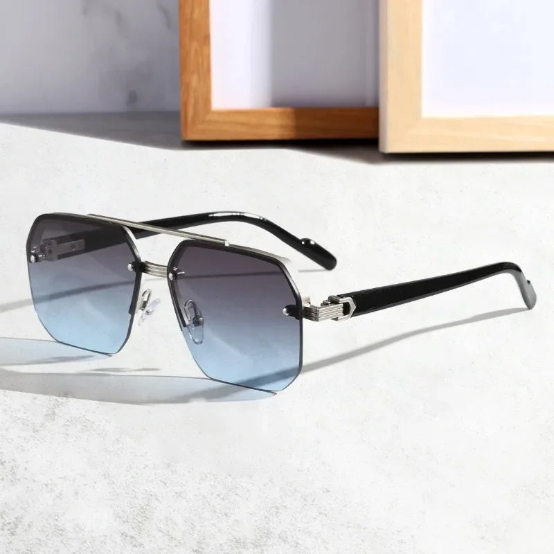 Vespera geometrikus napszemüveg az Eyewear kollekcióból