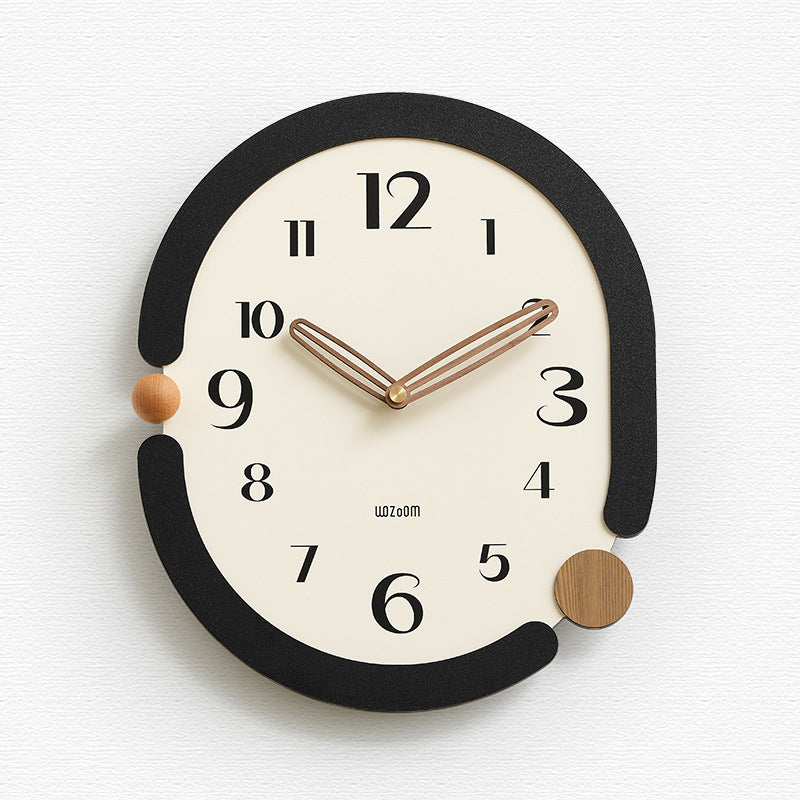 NovaTwist Moderne Wanduhr für zeitgenössische Innenräume