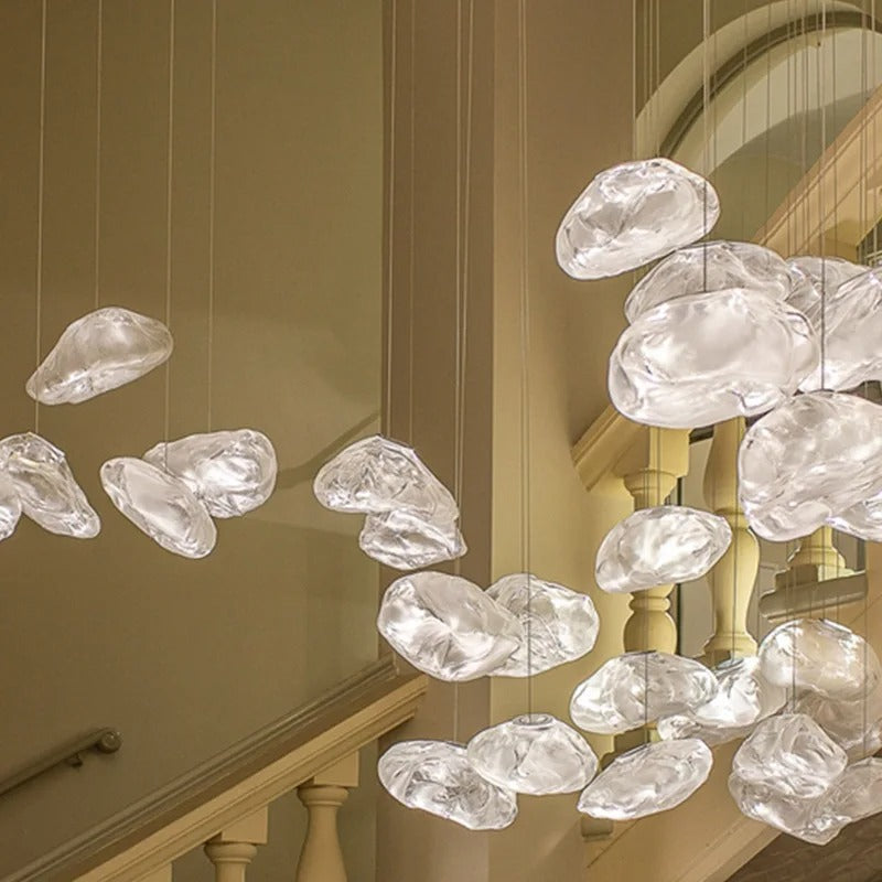 Żyrandol Luminara z aluminiową ramą i szklanymi elementami do nowoczesnych wnętrz Cascade