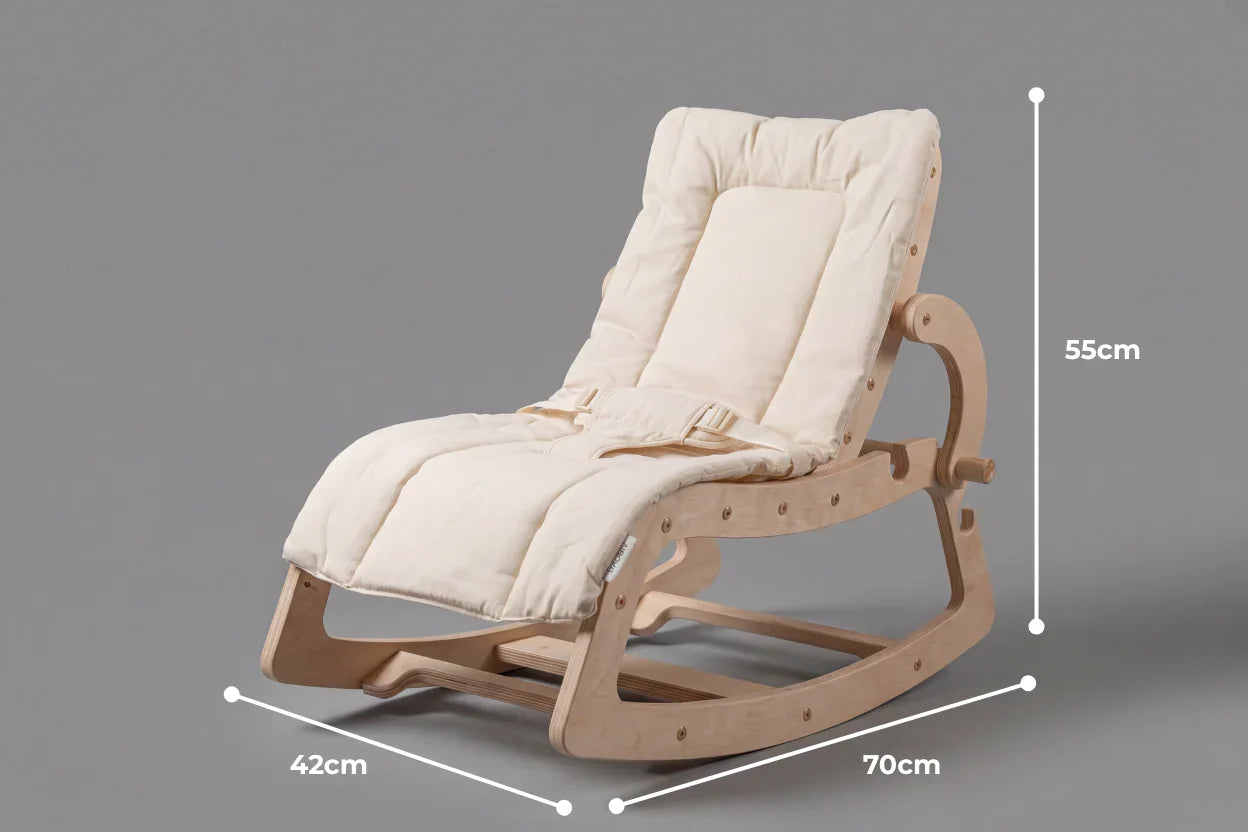 Skandinávská dřevěná houpačka pro miminka a židlička pro batolata