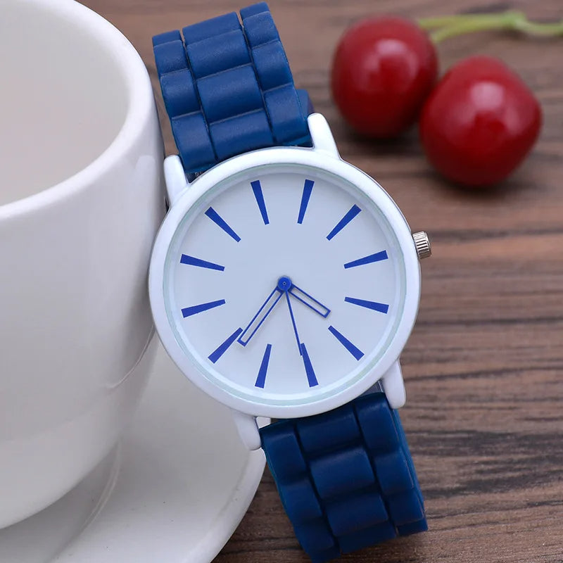 Relógio de Pulso Minimalista KairoHue com Quartzo e Correia de Silicone