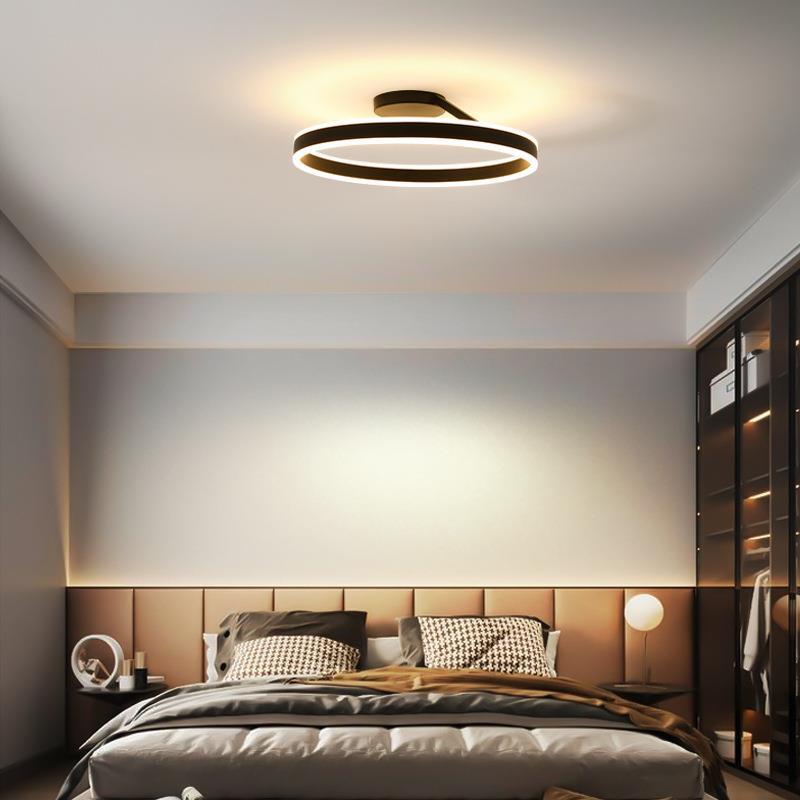 Luce da soffitto LumaAura Radiant in tono oro per soggiorni