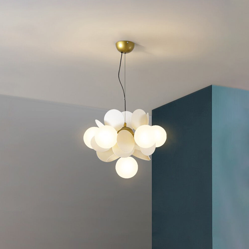 מנורת תלייה LED אקרילית AstraLumen לעיצוב פנים מודרני