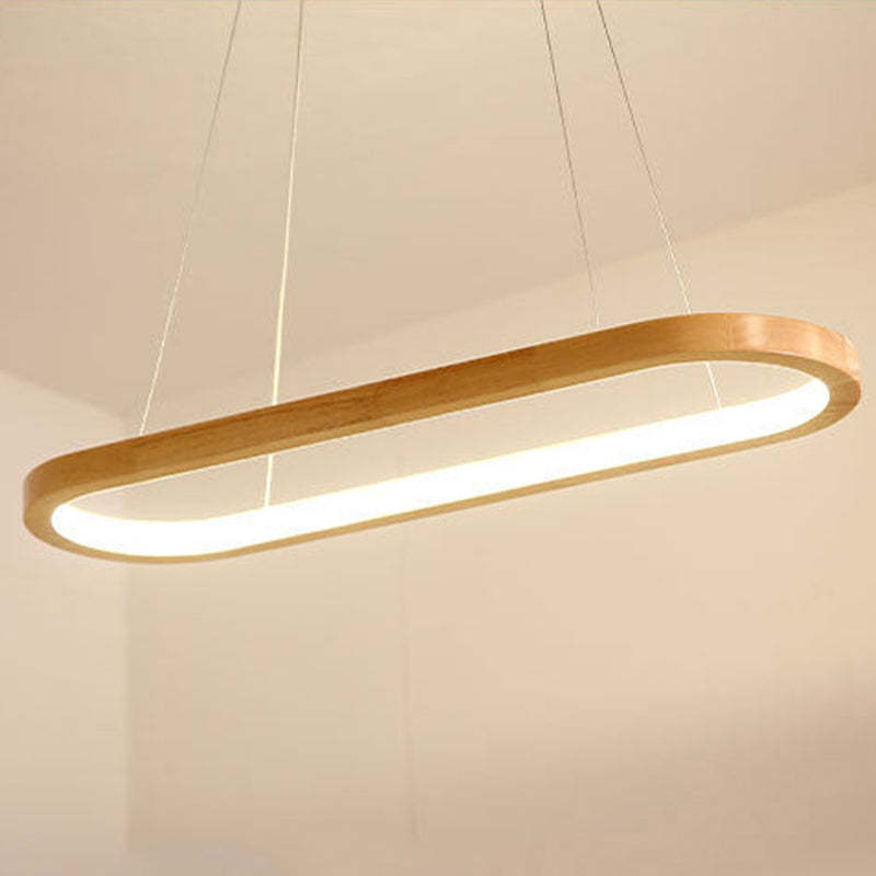 Lámpara colgante LED LumaWood con acabado en madera y sutiles detalles metálicos