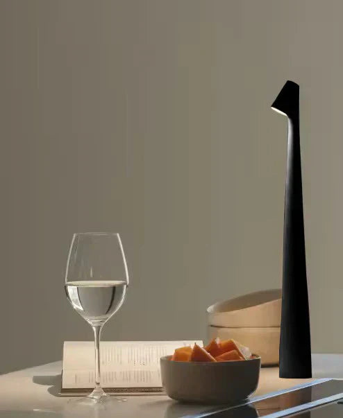 LumaNord Kablosuz LED Masa Lambası, Okuma ve Yemek İçin Yumuşak Ambiyanslı