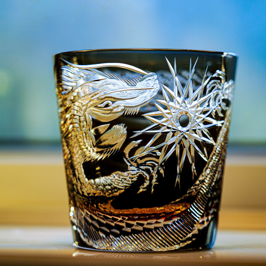 Takumi Soaring Dragon Szklanka do whisky, ręcznie wykonana, w drewnianym pudełku
