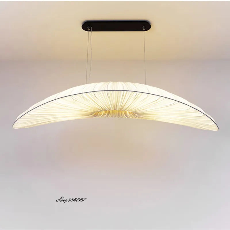 Suspension Aurelia blanche avec lustre en tissu