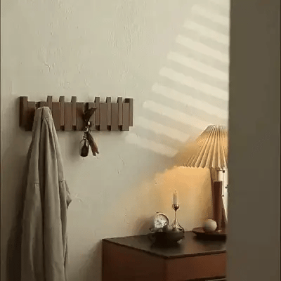 מתלה מעילים לקיר בסגנון פסנתר Viretta עם ווים למפתחות לכניסה