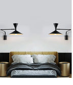 Lámpara de Pared Moderna NovaSwing con Brazo Oscilante y Enchufe para Decoración de Dormitorio
