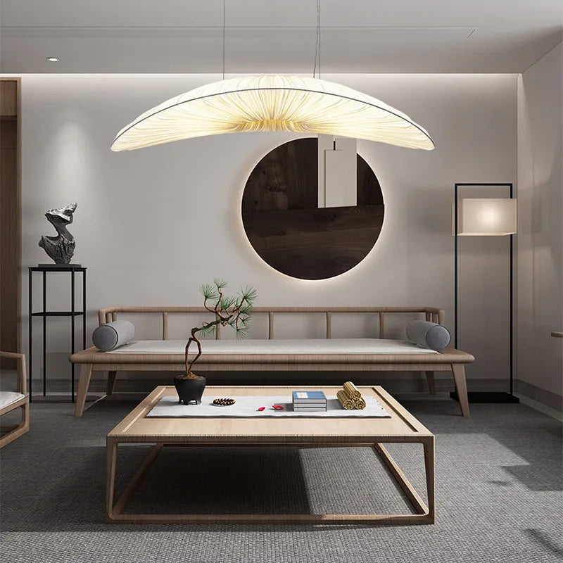 Suspension Aurelia blanche avec lustre en tissu
