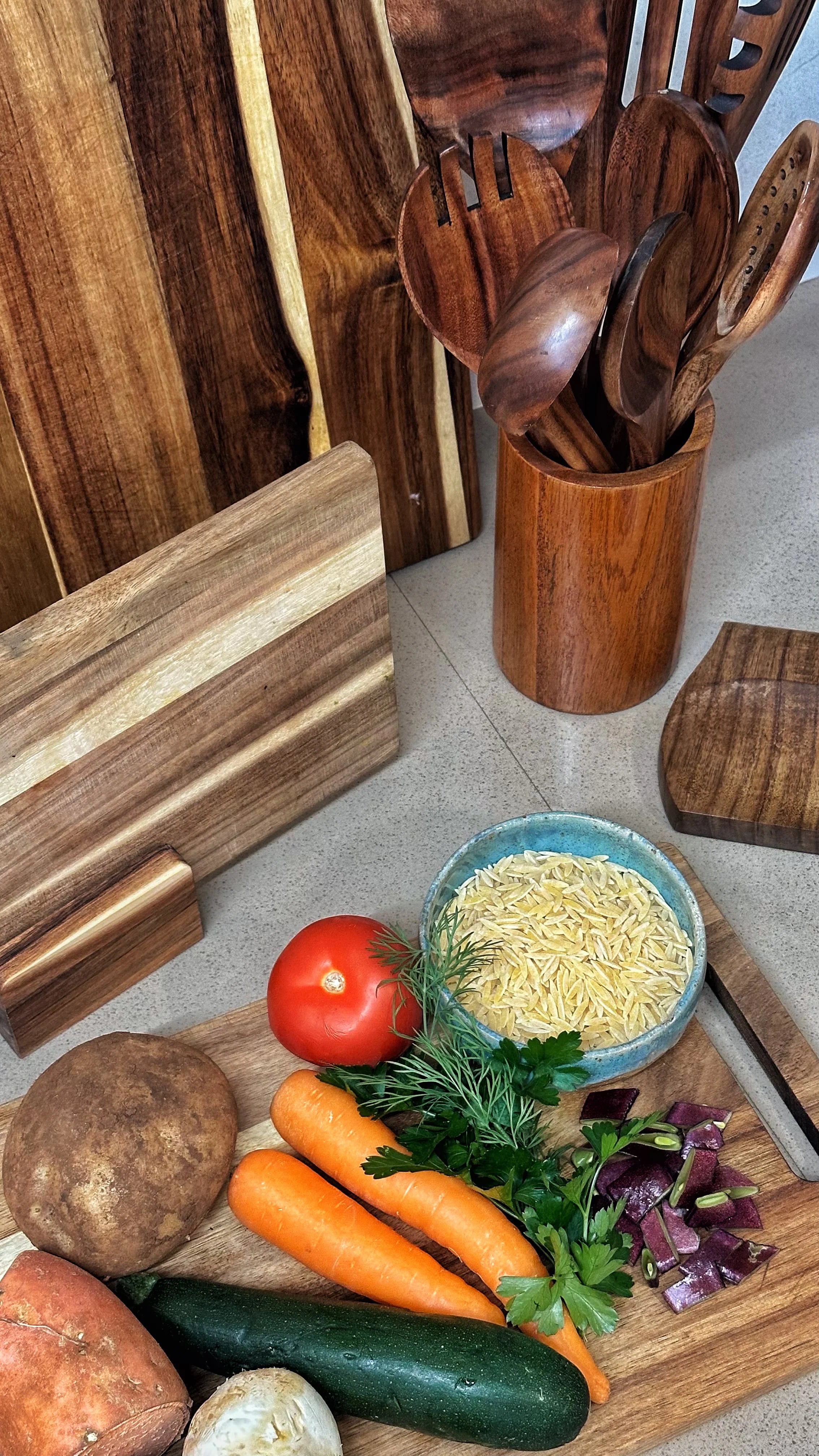 Conjunto de 9 Peças de Utensílios de Cozinha em Teca Natural