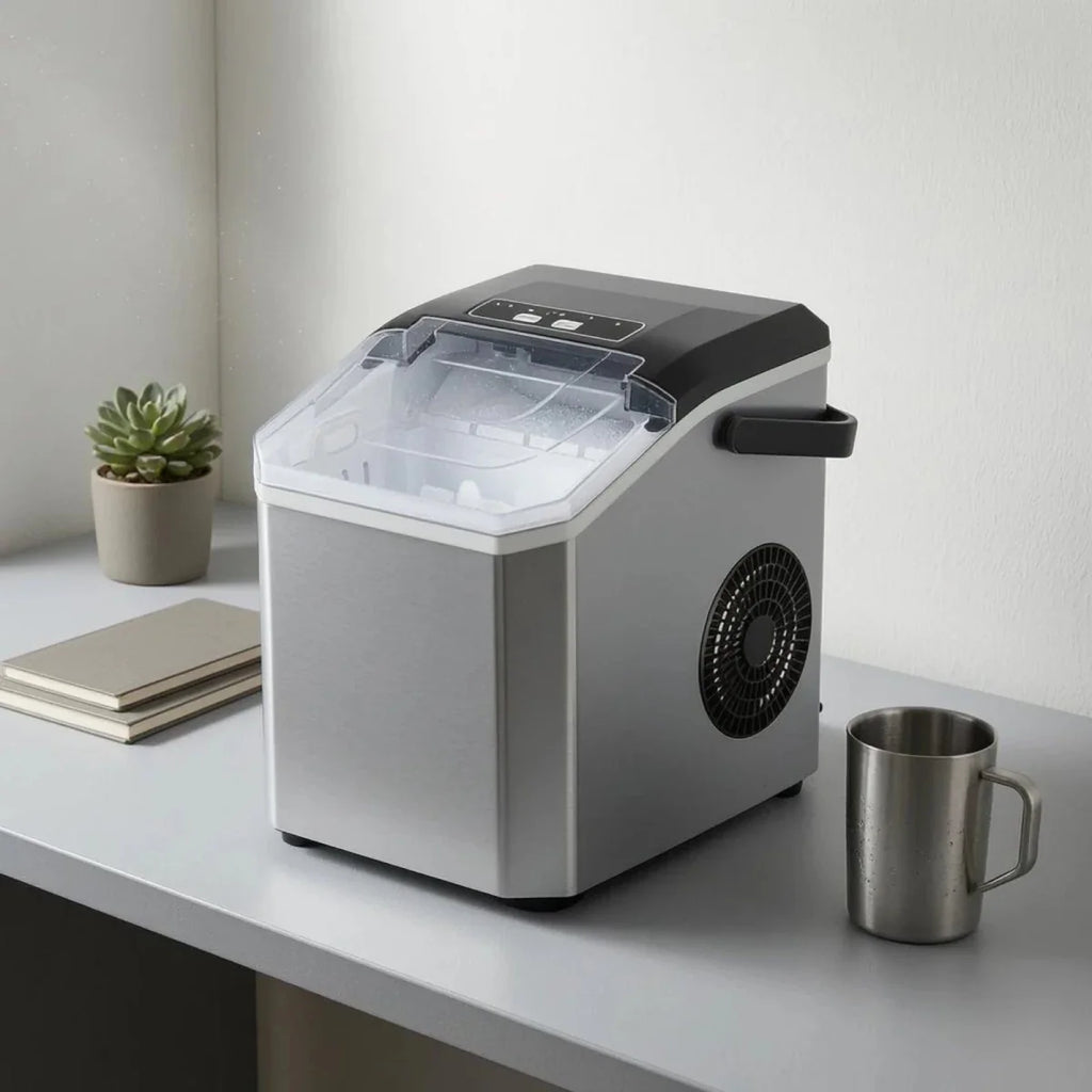 Compact ice machine for fast ice cubes at the push of a button
