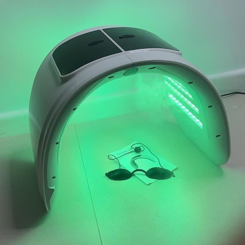 Huidverzorgingsapparaat met zeven golflengten LED en lichttherapie