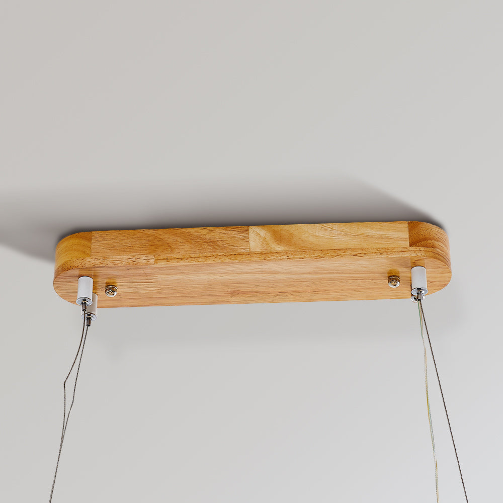Lámpara colgante LED LumaWood con acabado en madera y sutiles detalles metálicos