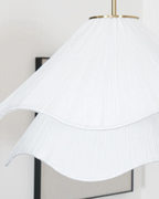 Kirra závěsné světlo Soft Glow s vrstvou okvětních lístků na stropní svítidlo