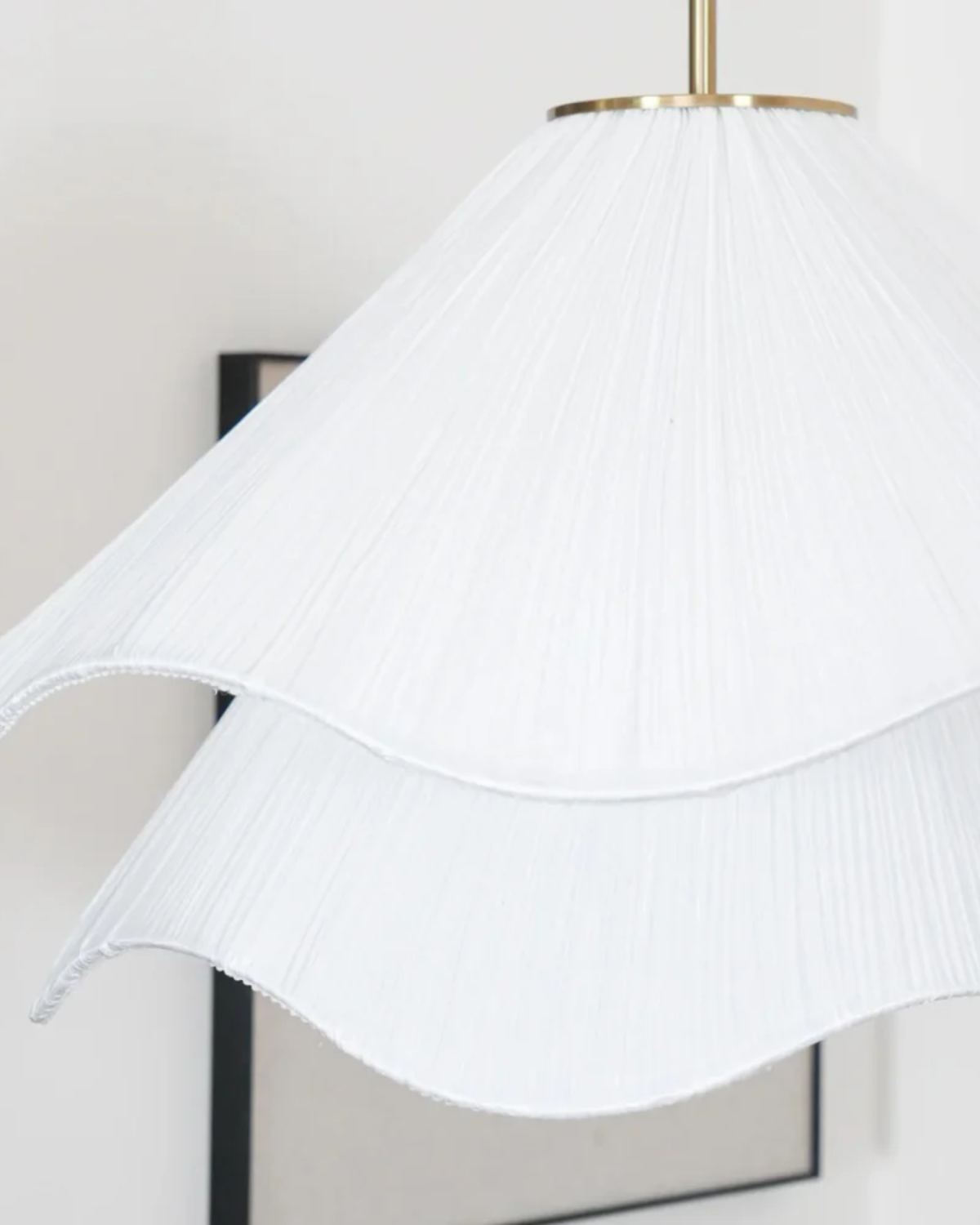 Kirra závěsné světlo Soft Glow s vrstvou okvětních lístků na stropní svítidlo