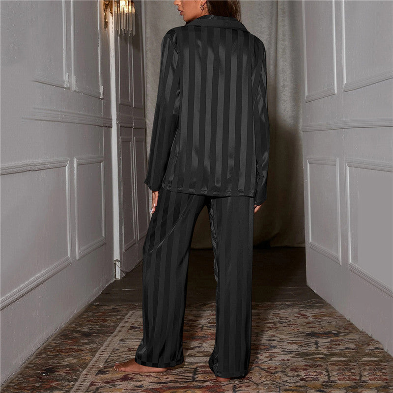Set pigiama donna NovaSilk dalla collezione di biancheria da notte in seta per il comfort notturno