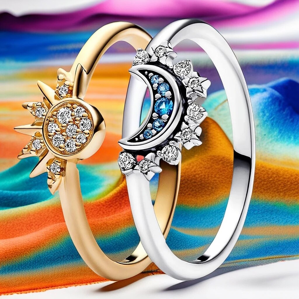 Anillo de Cristal Plateado Lunara con Diseño de Sol y Luna para un Look Celestial Audaz
