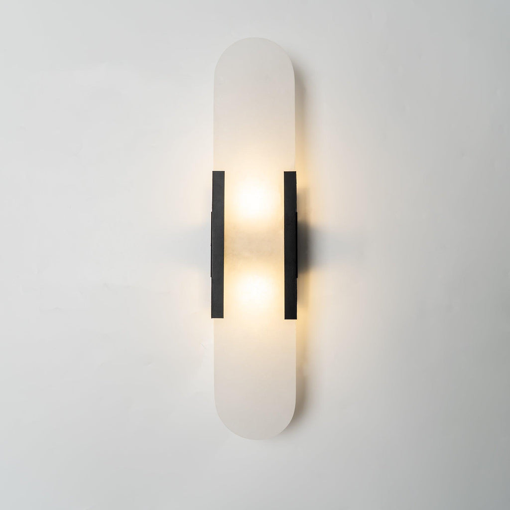 Nástěnná lampa Lunara Alabaster s jemným teplým světlem