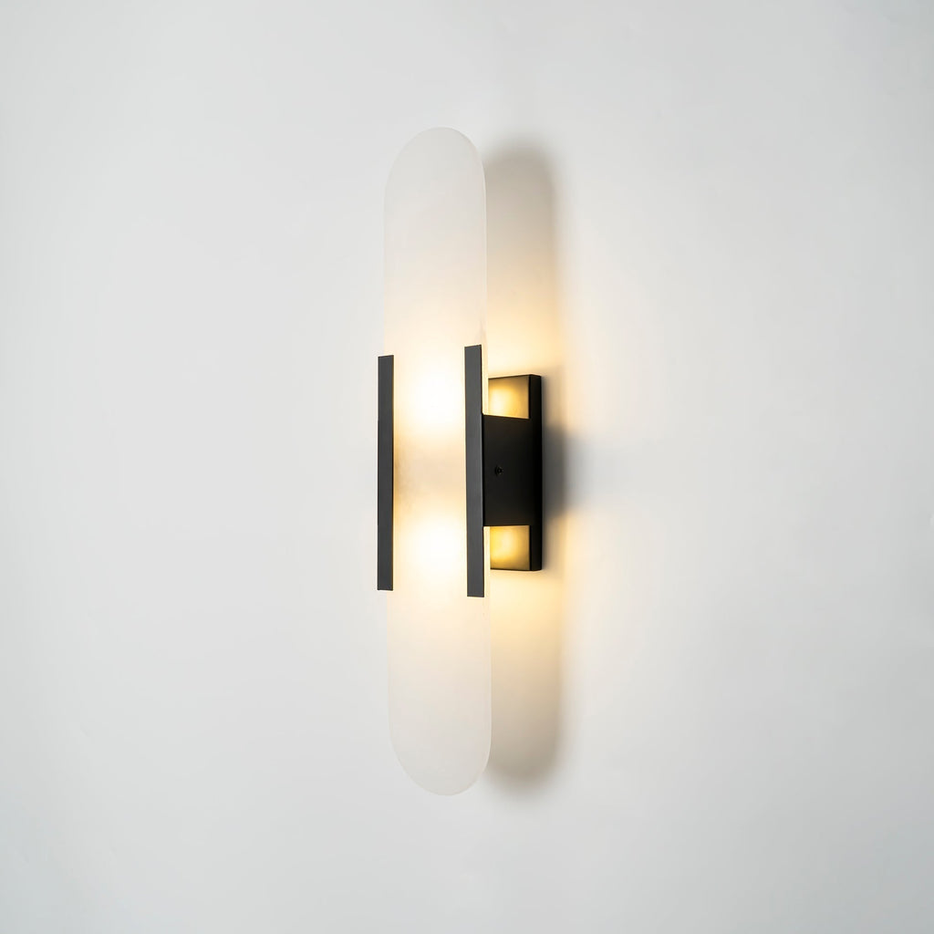 Nástěnná lampa Lunara Alabaster s jemným teplým světlem