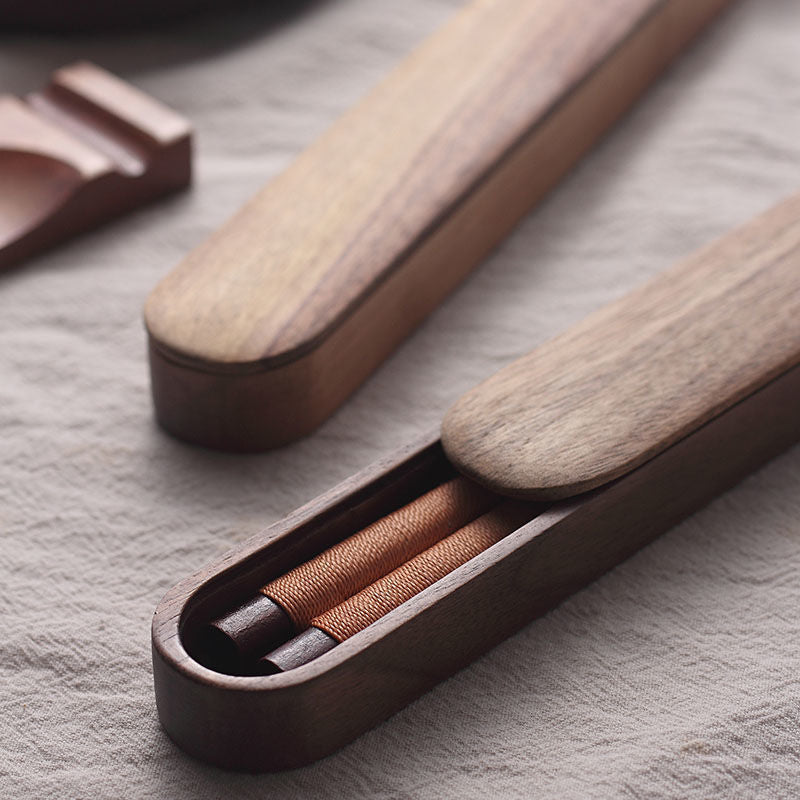 Sumpit Nova Diperbuat Daripada Kayu Walnut Hitam Dengan Benang Hiasan Dalam Kotak Kayu