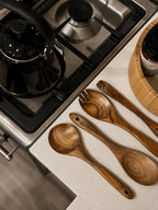 Conjunto de 9 Peças de Utensílios de Cozinha em Teca Natural