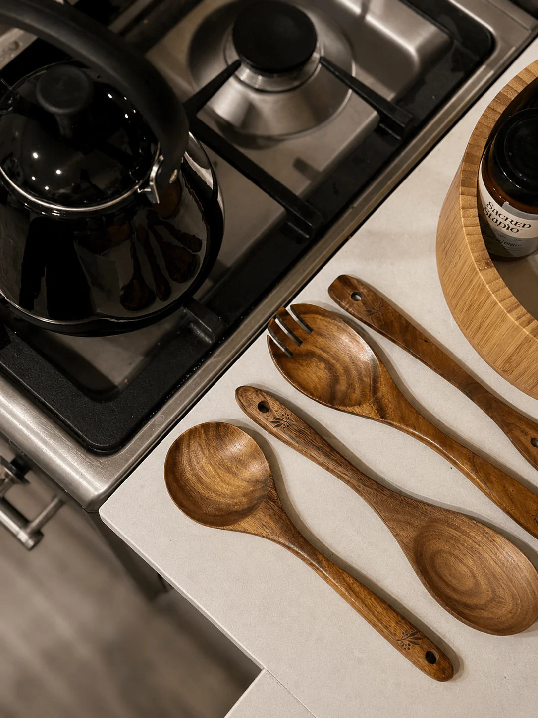Conjunto de 9 Peças de Utensílios de Cozinha em Teca Natural