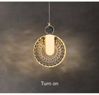 Aurelia Pendelleuchte mit LED-Kristall in Gold für Wohnbereiche