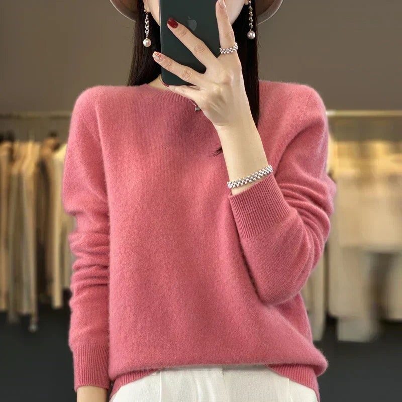Astraweave Merino Wool Women's O-Neck Sweater For Winter Warmth