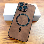 Cedar Vale Officiel iPhone Cover Fra Cedar Vale Mærket