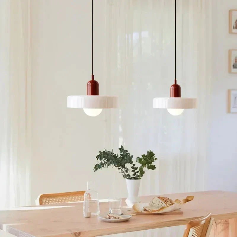 Závěsné LED svítidlo Elara s křišťálovým sklem, patice E27, 90 až 260 V