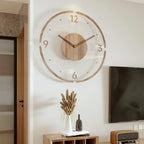 Orologio da parete Aeron minimalista in legno massello con movimento al quarzo silenzioso