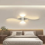 Lampada da parete LED NovaArc a doppia curva con telecomando, nero e oro