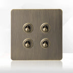 Antieke bronzen metalen wandcontactdoos met USB-oplaadpoort