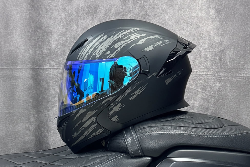 Casque de moto intégral rabattable avec double lentille et aileron arrière aérodynamique, certifié DOT