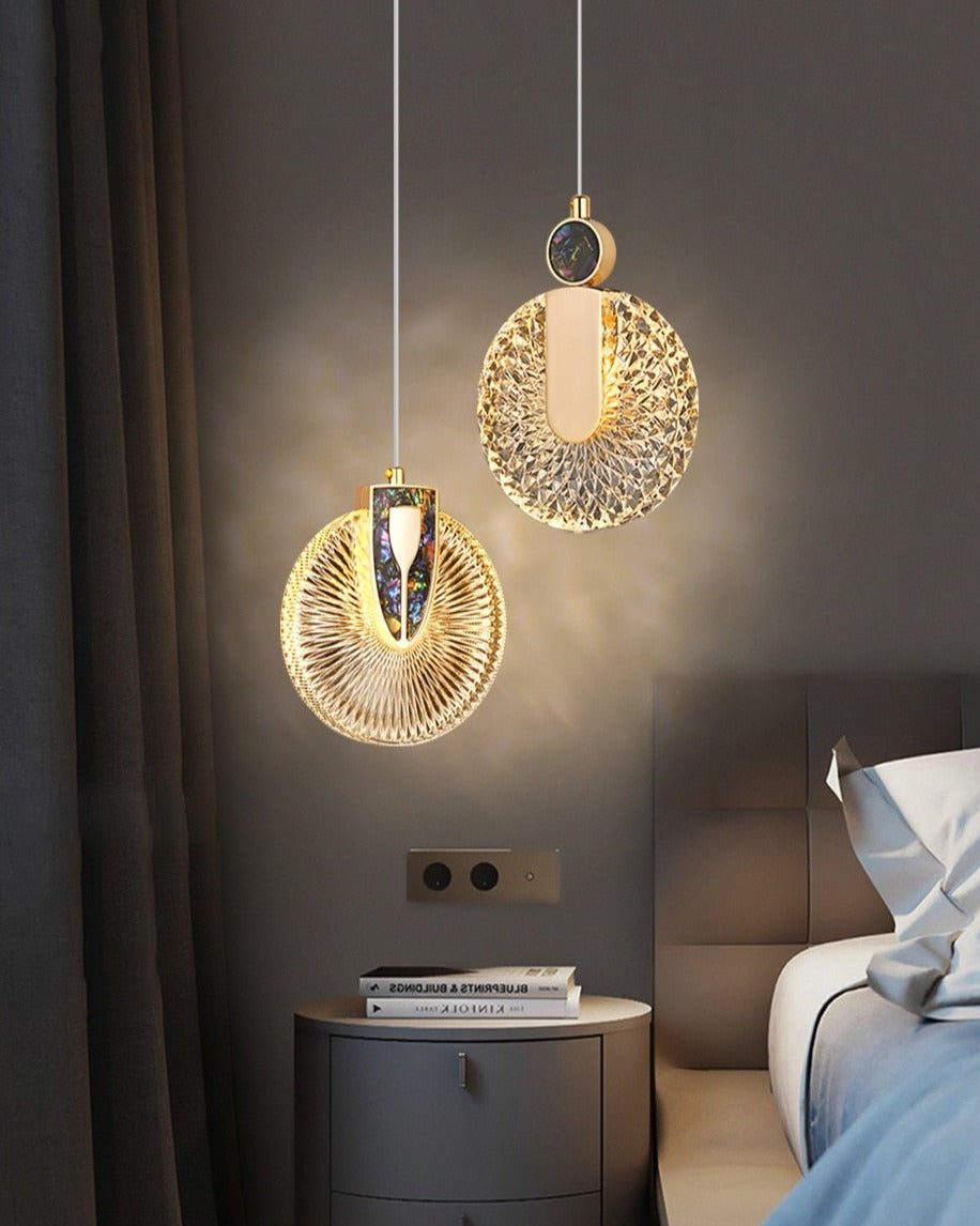 Aurelia Pendelleuchte mit LED-Kristall in Gold für Wohnbereiche