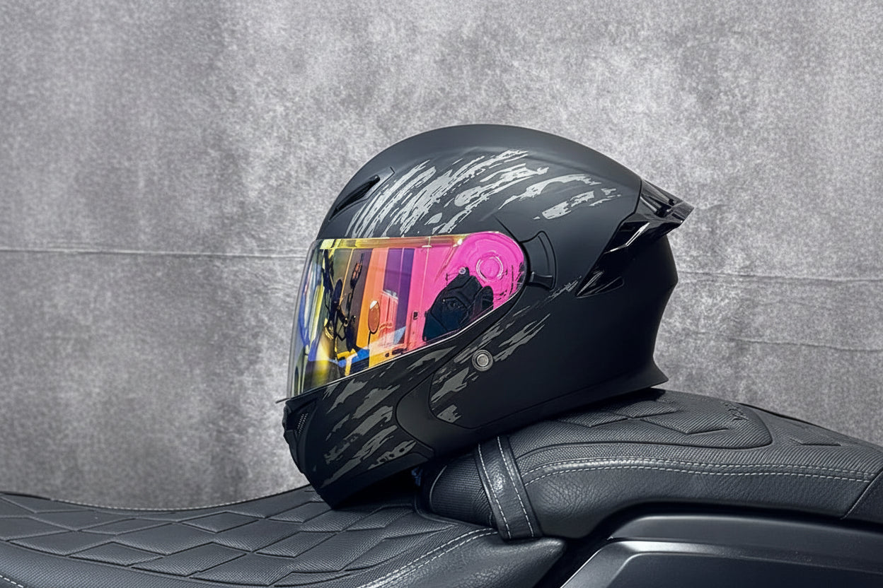 Casco Integrale Moto Ribaltabile con Doppia Lente e Ala Aerodinamica Posteriore Certificato DOT