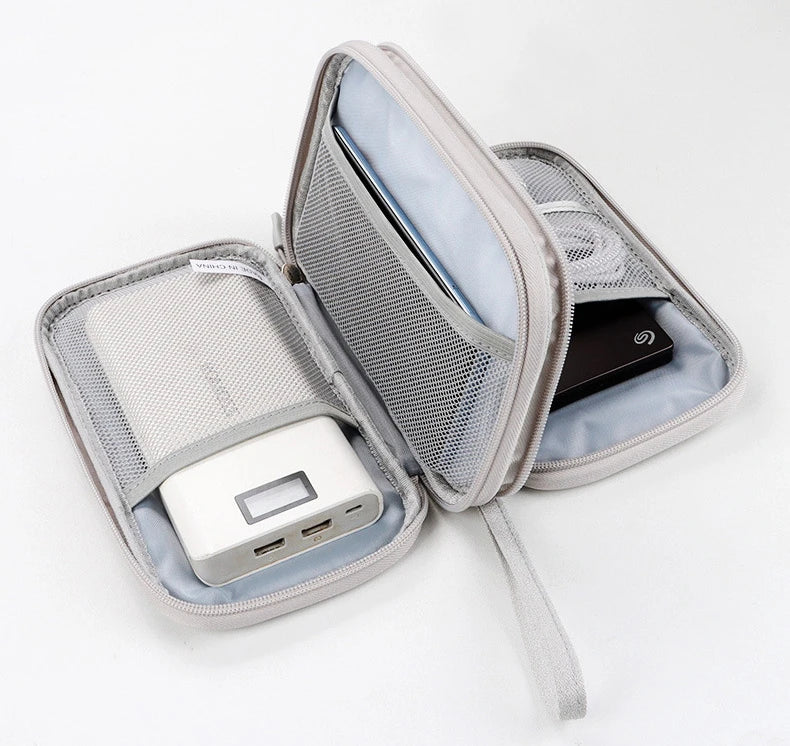 Reiseetui for elektroniske tilbehør og USB-C-kabler