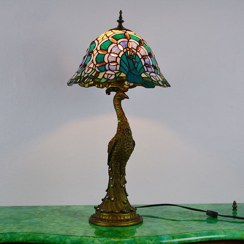 Aurena Tiffany-Style Table Lamp With Dome Shade Of Multicolor Glass