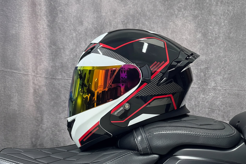 Casque de moto intégral rabattable avec double lentille et aileron arrière aérodynamique, certifié DOT